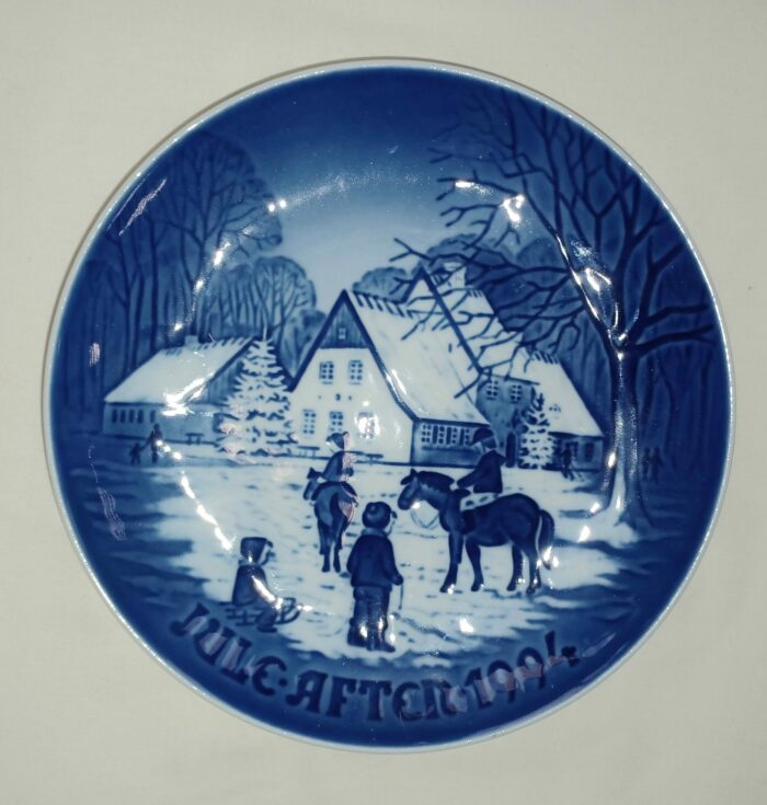 Assiettes de Noël Bing & Grondahl édition Christmas Collection plates Vintage en porcelaine Années entre 1970 et 1995 – Image 15