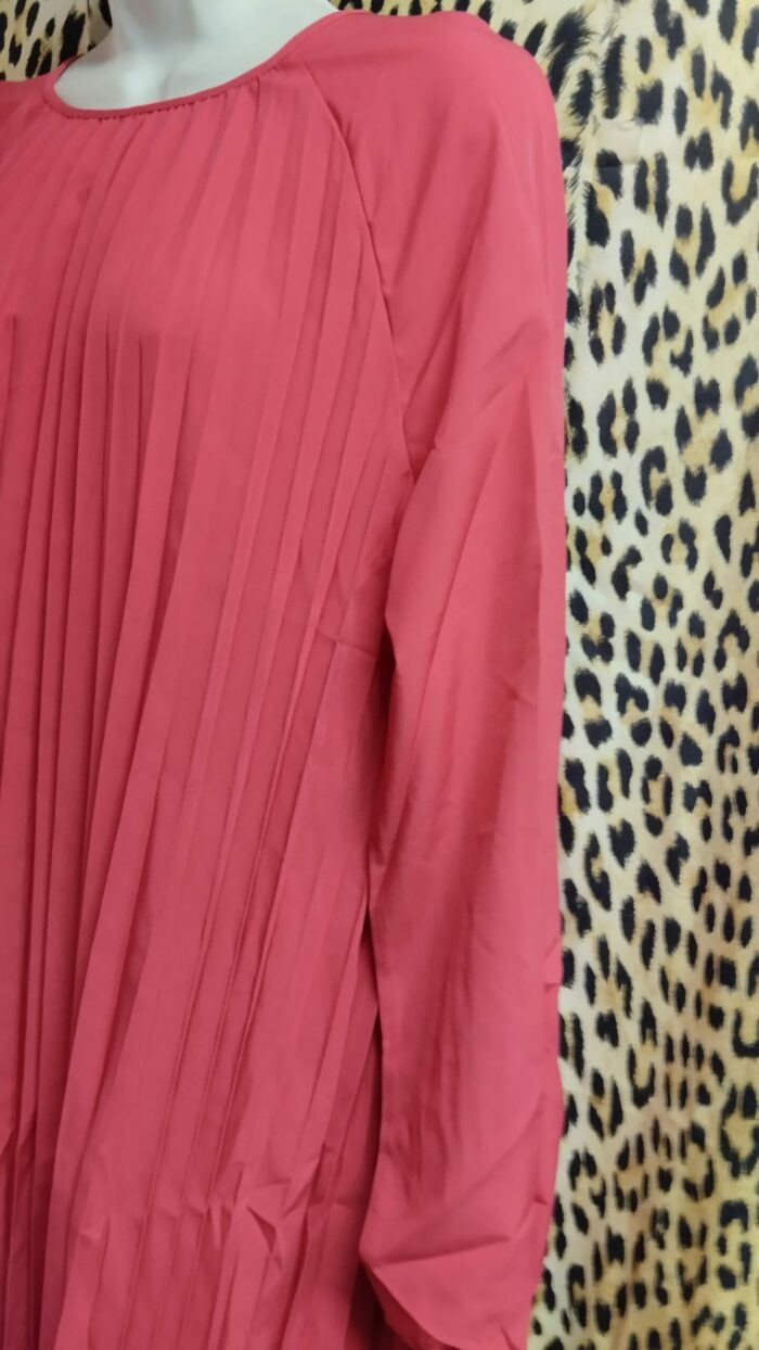 Robe plissée Rose shein différentes tailles neuf – Image 2