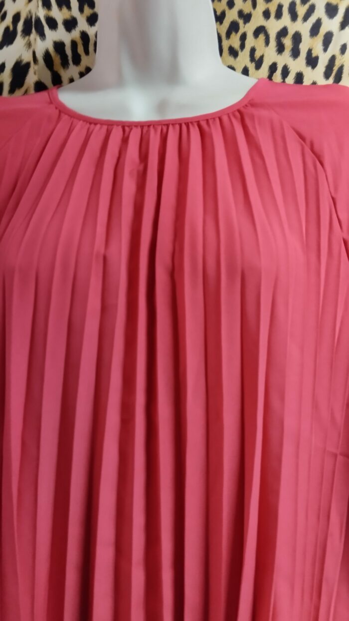 Robe plissée Rose shein différentes tailles neuf – Image 3