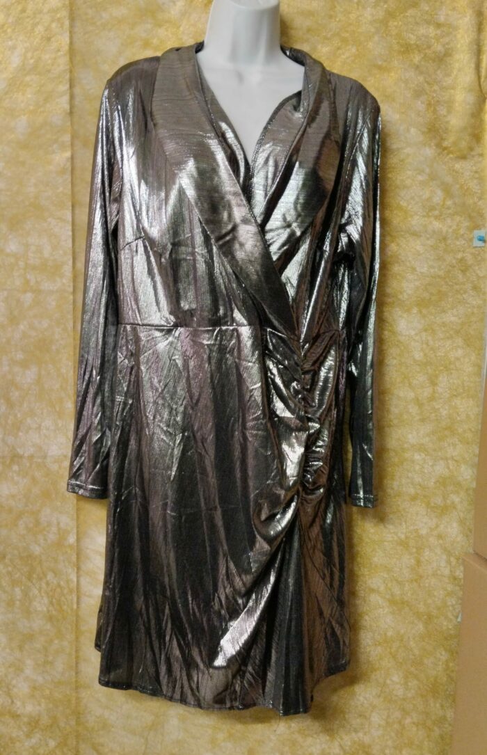 Robe de soirée argentée de la marque Shein Curve- Différentes tailles