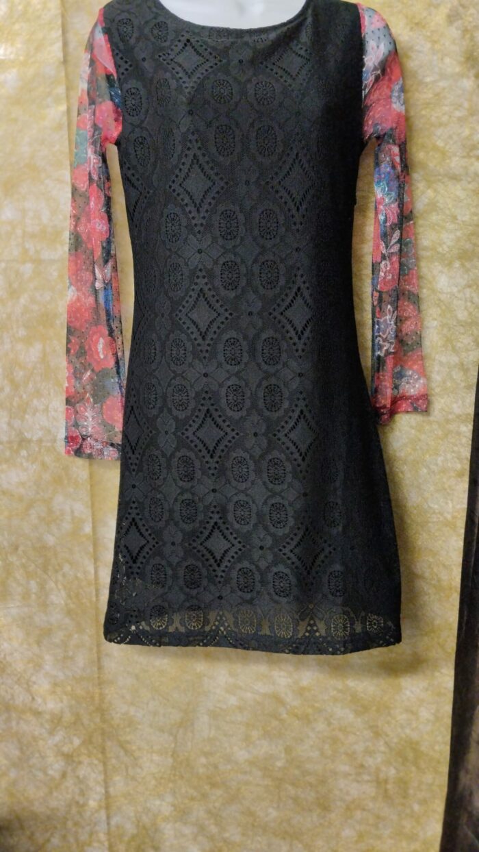 Robe femme Desigual taille 36, motifs fleurs et dentelle – Image 2