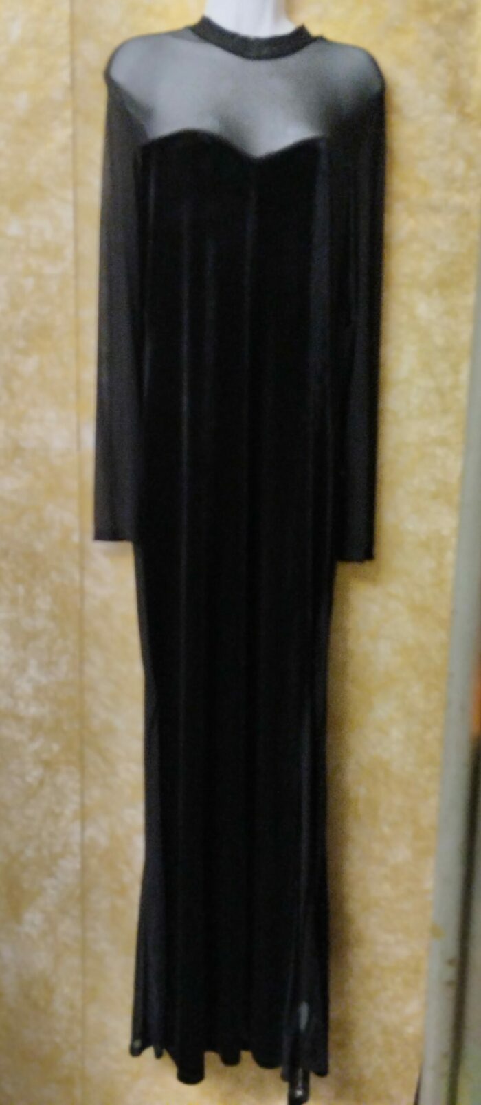 Robe de soirée noir neuve de la marque Shein taille 4 XL