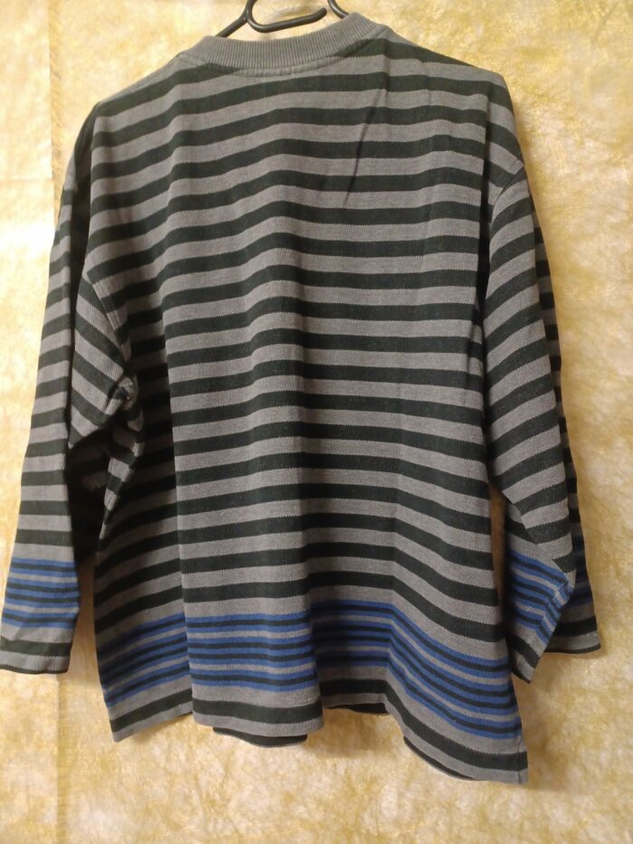 Haut/ tee shirt/ sur chemise femme Lacoste taille 46 à rayures – Image 3