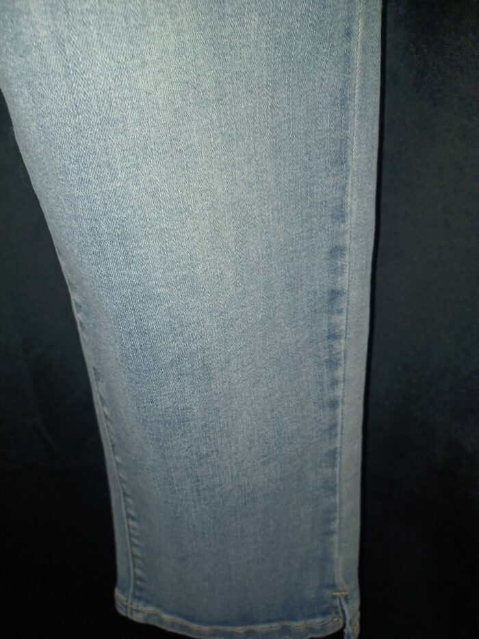 Pantacourt femme avec dentelle femme Onado Paris taille 36/ S, neuf – Image 4