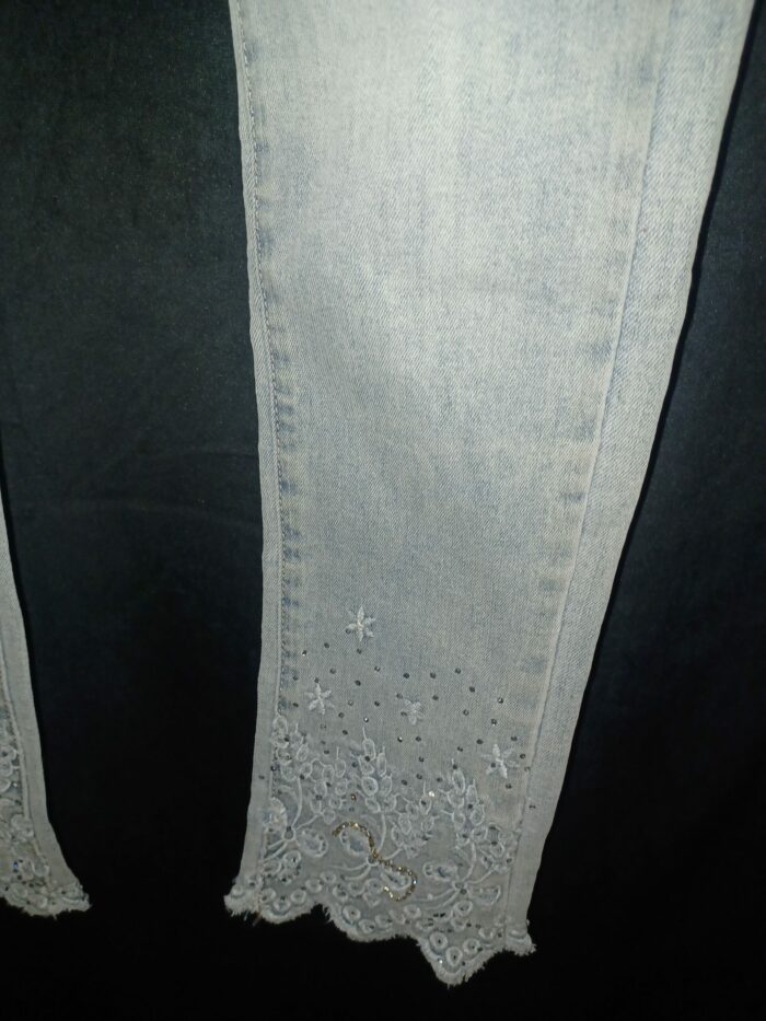 Jean brodé et strass femme denim fit super skinny, Monday premium taille 36/ S, neuf – Image 2