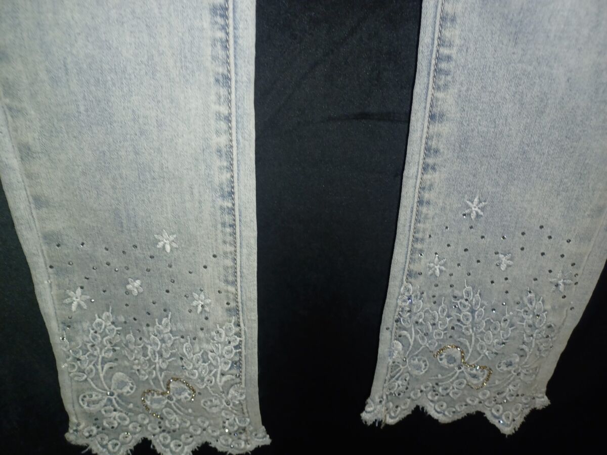 Jean brodé et strass femme denim fit super skinny, Monday premium taille 36/ S, neuf avec étiquette – Image 3