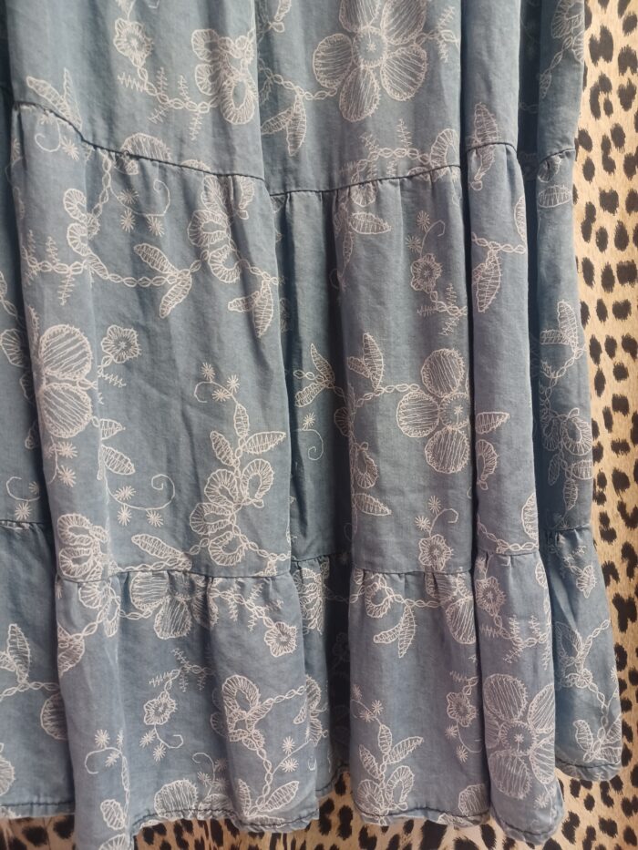 Jupe longue avec imprimés  fleurs en denim souple taille unique, femme, New Collection – Image 3