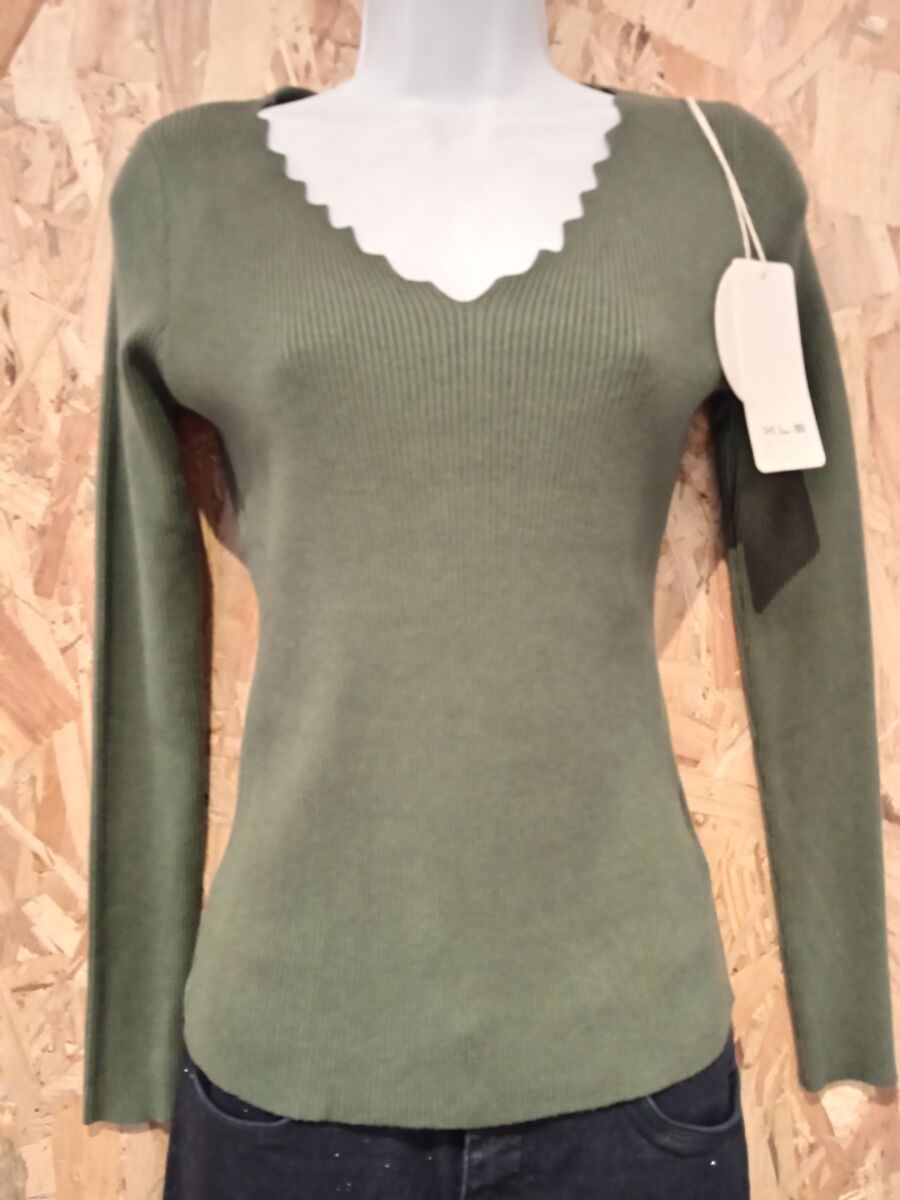 Pull fin et léger, femme, taille unique, neuf avec étiquette, New collection, marron ou vert – Image 2